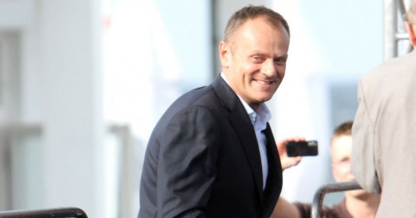 Przystojny, znany Donald zaśpiewał w "Szansie na sukces"! Jak mu poszło?