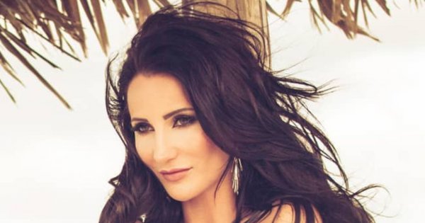 Justyna Steczkowska pokazała grób mamy na Instagramie. Zdjęcie podzieliło internautów