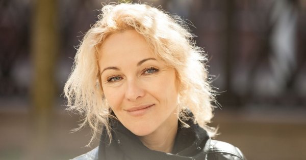 "Mój mąż ogląda się za młodszymi kobietami. Nie jestem mu dłużna i szaleję za moim trenerem personalnym"