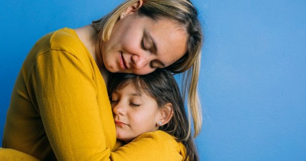 "Jestem bardzo związana z 6-letnią córką. Boję się ją zostawić nawet na weekend u dziadków"