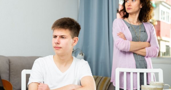20-latek poprosił mamę o pieniądze z komunii na kaucję; usłyszał, że wydała je na przyjęcie i jego potrzeby