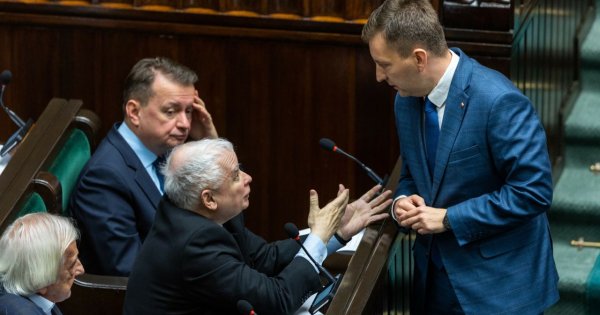 Mąż modelki pochwalił Szymona i... dostał za to reprymendę od seniora z kotem. Hit sieci! [Wideo]