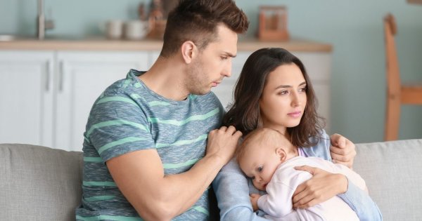 "Po porodzie odwiedziła mnie kuzynka. Jej bolesne słowa sprawiły, że czuję się złą matką"