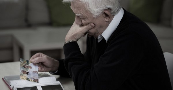 "Straciłem w tym roku żonę. Moje dzieci złożyły mi bezwstydną propozycję. Nie tak je wychowałem!"