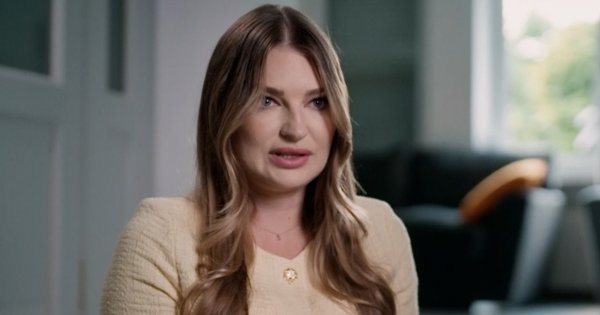 Ekspertka w "Ślubie od pierwszego wejrzenia" to młodsza wersja mamy Stiflera?! Fani widzą podobieństwo