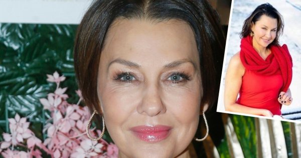 Anna Popek z TVP Info rozgrzała internautów tym zdjęciem. Są i memy!