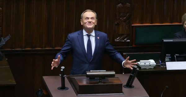 Szczęśliwy Donek triumfuje i pyta nie kolegów z Wiejskiej: "Łyso Wam" [wideo]