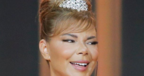 Edyta wystąpiła w cudnych diamentach. Ty musiałabyś odkładać na nie 61 lat
