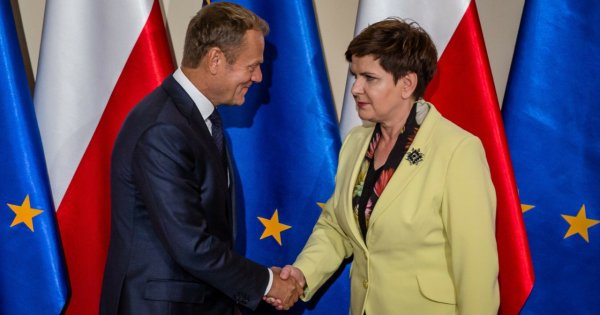 60-letnia Beata od broszek skarciła Donalda. Padły ostre słowa!