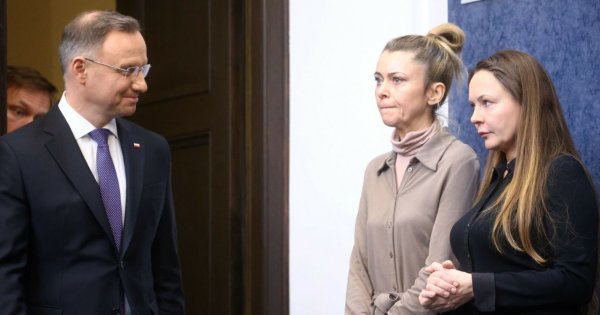 Łaskawy Andrzej znów udzieli pomocy Mariuszowi i Maciejowi. Internauci wyśmiewają memami!