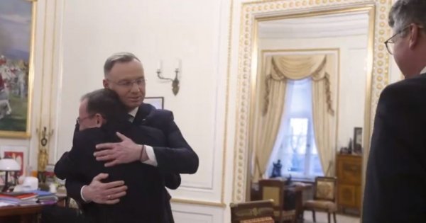Andrzejek obściskiwał się z Niejadkiem i Maćkiem. Donek reaguje: "Ludziom niedobrze się robi"