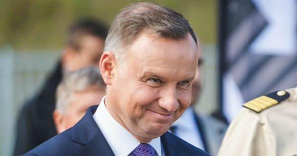 Andrzejek chce rekordowo dużo wydać naszych pieniędzy dla siebie i swojej świty. Prośbę o oszczędność zbyto milczeniem