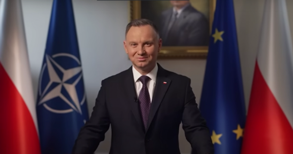 Andrzej przemówił na Nowy Rok i rozbawił internautów. Komentują memami!