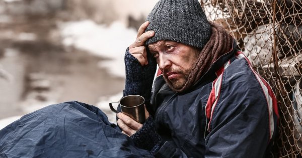 "Pomogłam bezdomnemu, żeby nie zamarzł na mrozie. Nie uwierzycie, jak mi się odwdzięczył"