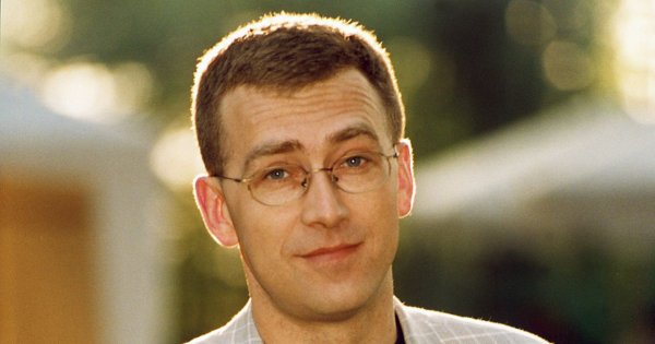 Maciej Orłoś po 8 latach wraca dziś do "Teleexpressu"! Przypominamy jego stare zdjęcia!