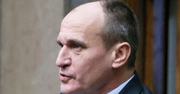 Paweł "muzyk" skomentował program "19:30". Zamieścił drwiący filmik. Nowa TV przeszkadza mu bardziej niż stara? Przypadek?
