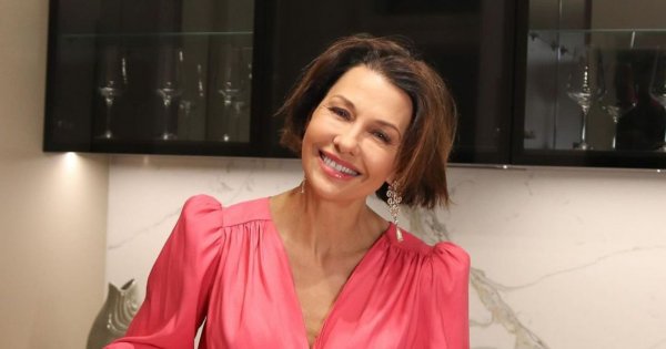 Anna Popek pokazała wszystko w prześwitującej sukience. Internauci: "Tym strojem rozbiła pani bank"