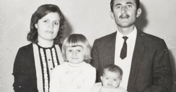 "Tak wyglądała moja rodzina. Z pozoru normalna, a tak naprawdę skrywaliśmy mroczny sekret"