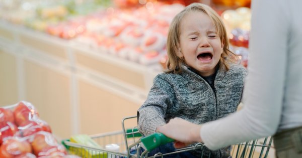 "Żona zostawiła mnie samego z synem, a on odtańczył tango rozpaczy na środku sklepu. To jej wina!"