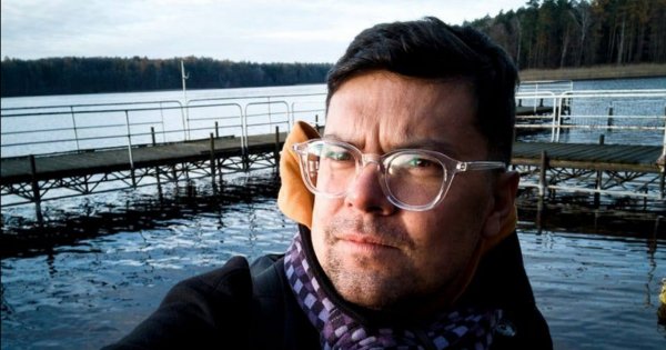 Były paskowy TVP Info nie może znaleźć pracy. Dlaczego? "Za duży smród się za mną ciągnie" - mówi