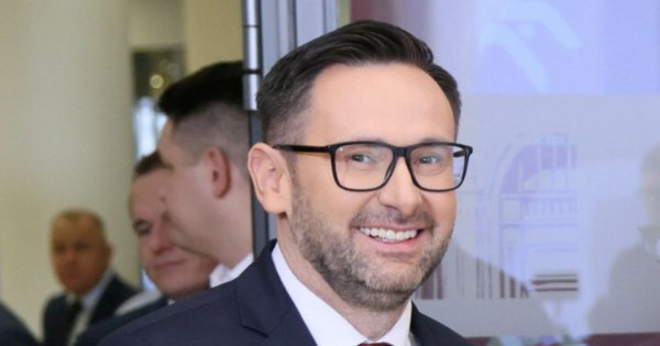 Pilne! Don Orleone już bez pracy. Gwiazdor z Pcimia skomentował swoją dymisję!