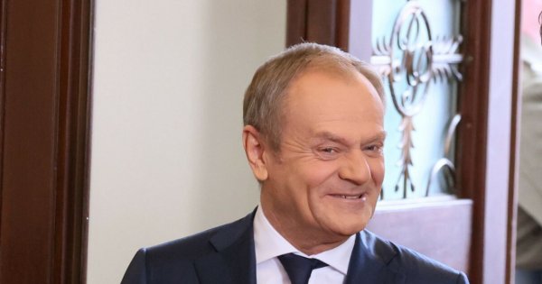 Koalicja Obywatelska deklasuje przeciwników w najnowszym sondażu. Internauci świętują memami