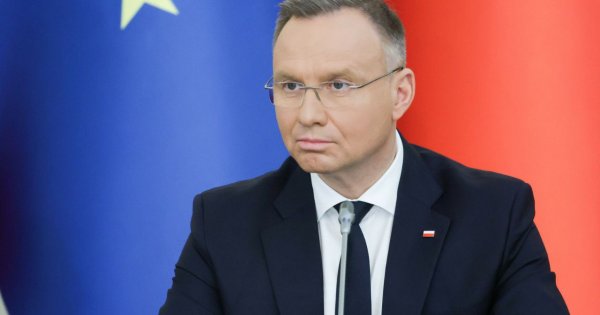 Płonące opony w Afryce. Andrzejek dolał oliwy do ognia i zrobiło się tam jeszcze gorącej