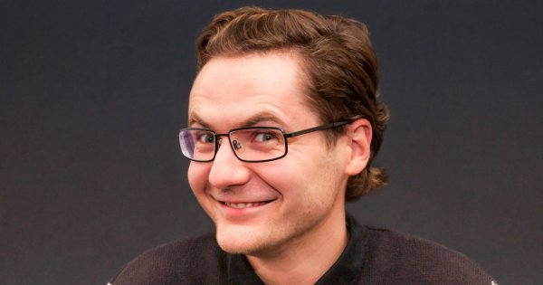 "Kupiłem to mojej lubej na Walentynki. Zezłości się czy nie? Jak obstawiacie?"