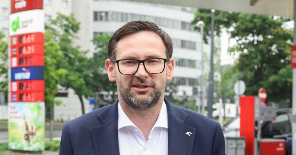 Bezrobotny Daniel zdradza, co będzie robił na bezrobociu. Internauci wyśmiewają go memami!
