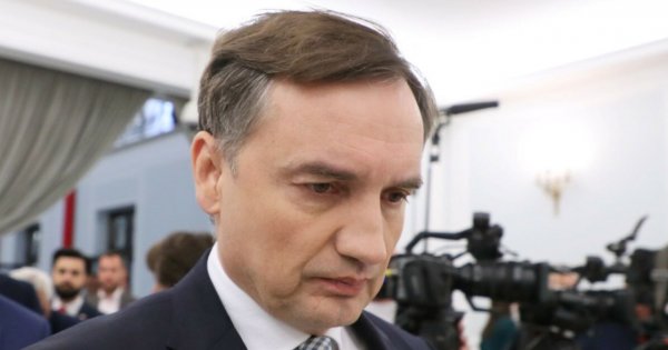 Smutny Zbigniew w odosobnieniu "walczy dziś o życie". Rokowania są bardzo złe...