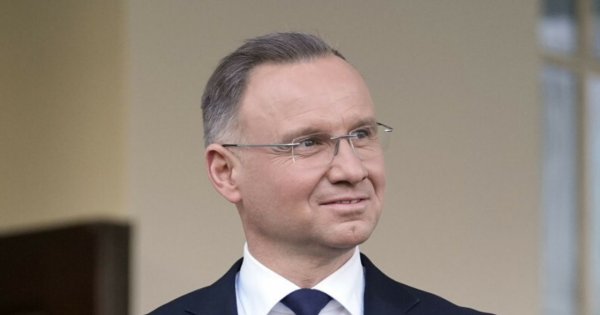 Twardy Andrzej Duda nie odpuszcza. Nie dla referendum. Nie dla "dzień po" niepełnoletnich