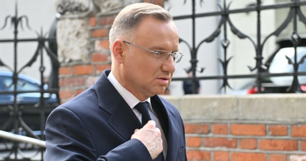 Andrzej Duda zawetował ustawę o tabletce "dzień po". Internauci komentują... memami