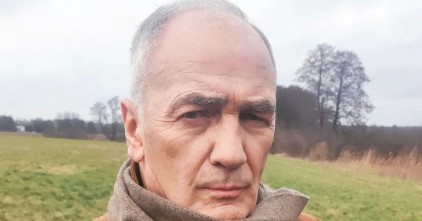 Plotkowano, że Karol Strasburger zostanie zwolniony z "Familiady". Wreszcie prawda wyszła na jaw