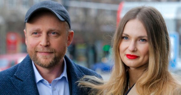 Piotr Adamczyk po raz pierwszy udzielił wywiadu z żoną. Karolina cierpi na nieuleczalną chorobę