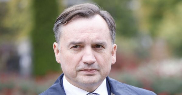To on sypał chorego Zbycha Ziobrę i kolegów. Zaskakujące doniesienia z samego serca...