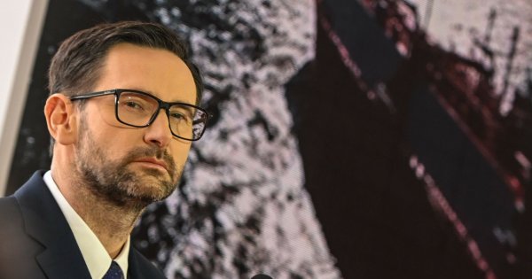 Nieostrożny Daniel zmarnował nasze pieniądze. 1,6 miliarda nie ma, a firma się od niego odcina. [memy]