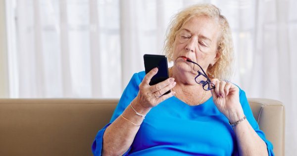 "Codziennie wysyłam znajomym życzenia miłego dnia, ale nikt mi nie odpisuje. Dlaczego?"