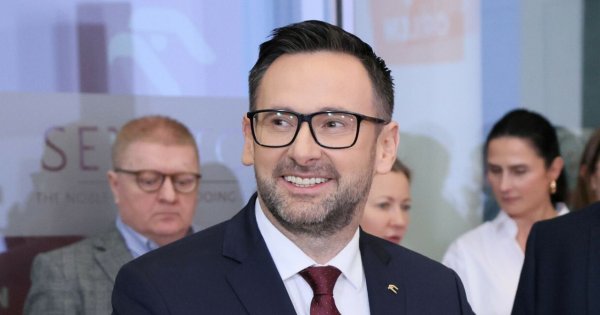 Don Orleone się odnalazł i rozbawił internautów: "Cienko śpiewa" [przeróbka wideo]