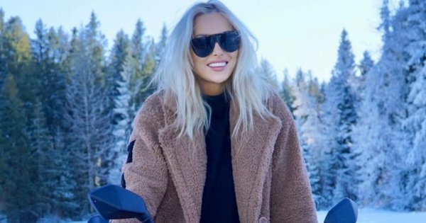 Eliza Trybała skrytykowana za sukienkę i fryzurę na komunię córki. "To nie wesele czy impreza"