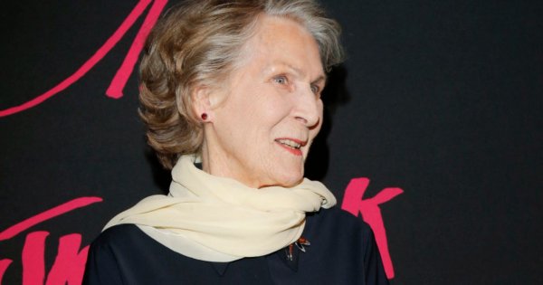 Irena Santor bryluje na ściance po operacji. 89-latka wprost promienieje
