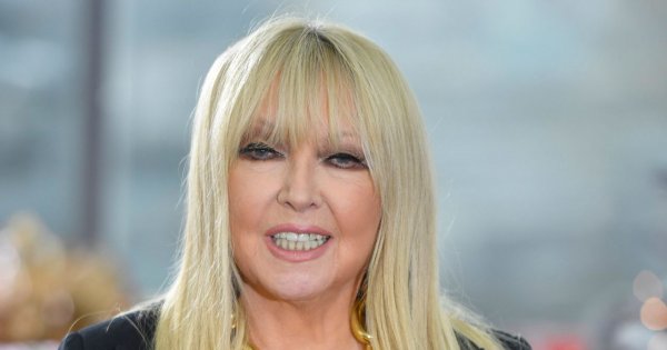 Burza przerwała występ Maryli Rodowicz. Fani artystki zaśpiewali kultową "Małgośkę" na stacji metra