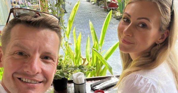 Rafał Mroczek poleciał na bajkową podróż poślubną. Blisko natury, piękne widoki i ekskluzywne jedzenie