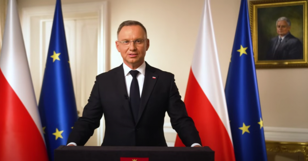 Twardy Andrzej namawiał do pójścia na niedzielny spacer. Zabawna przeróbka wideo obiegła sieć