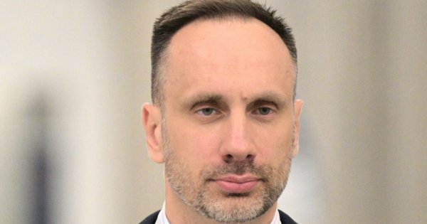 Nieoficjalnie. Janusz odszedł, bo nie miał przyjaciół i nie lubił Patryka