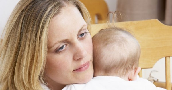 "Zostawił mnie miesiąc po porodzie. Potrzebuję wsparcia, a on robi tylko przelewy"