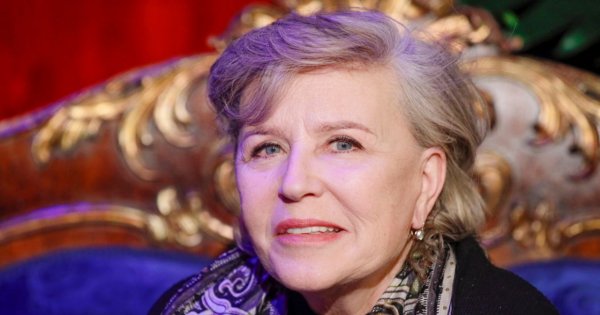 Wnuczki Jandy proszą o pieniądze na ten cel. Pojawiły się pytania, czemu nie zapłaciła babcia
