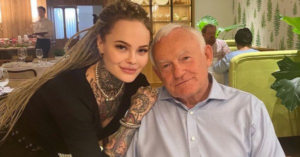 Wnuczka Leszka, Monika Miller, wychodzi za mąż. Suknia ślubna więcej odsłania, niż zasłania