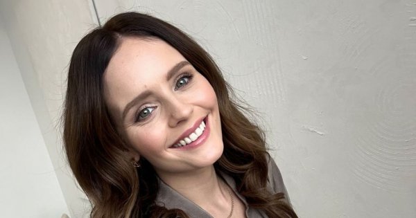 Olga Kalicka obściskuje się z nowym chłopakiem [wideo]. "Jesteś niedojrzała" - piszą fani