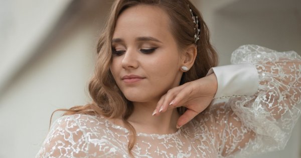 "Kupiłam suknię ślubną w lumpeksie. Przyjaciółki się przyczepiły, że to wstyd"