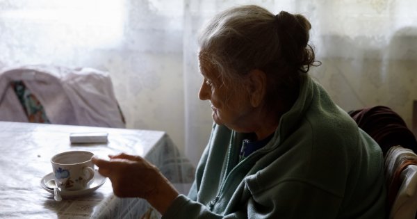 "Gdy ich najbardziej potrzebowałam, dzieci wyprowadziły się na drugi koniec Polski. Od tej pory jestem sama"